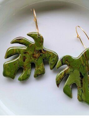 Monstera Earrings
